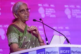 सीतारमण ने कहा कि भारत का ‘इंडिया AI मिशन’ 1.3 अरब डॉलर के निवेश के साथ तकनीक और नवाचार में मजबूती ला रहा है। उन्होंने चेतावनी दी कि AI और डीपफेक तकनीक का गलत इस्तेमाल धोखाधड़ी और गलत सूचना फैलाने में हो सकता है। इसके अलावा, उन्होंने बताया कि प्रत्यक्ष लाभ अंतरण (DBT) से अब तक 4.31 लाख करोड़ रुपये की बचत हुई है, जिससे सरकारी लाभ सीधे जरूरतमंदों तक पहुंच रहा है।