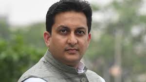 लालू यादव के शासन से शुरू हुआ बिहार का पलायन – तेजस्वी पर बरसे ऋतुराज सिन्हा, कहा- “ढाई करोड़ नौकरी का वादा सिर्फ छलावा”