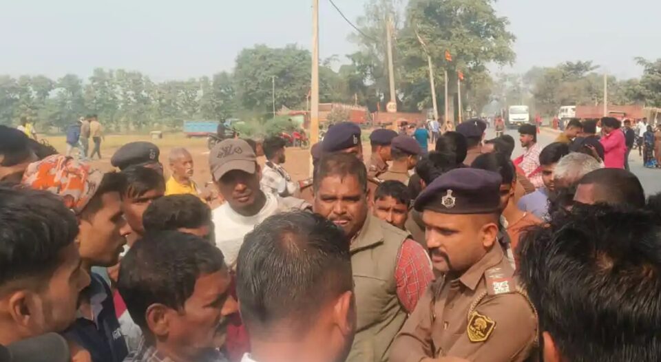 Patna Paliganj NH-139 road accident student killed truck crush protest road jam