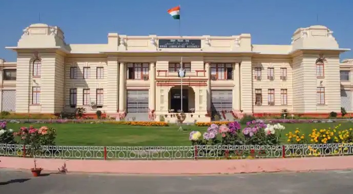 Bihar Election 2025 first phase voting record, 27.65% turnout by 11 AM, breaks 2020 assembly record