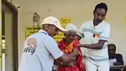 Munger villagers voting after 20 years as polling booths return to Naxal-affected Bhimbandh area amid peaceful atmosphere in Bihar Elections 2025