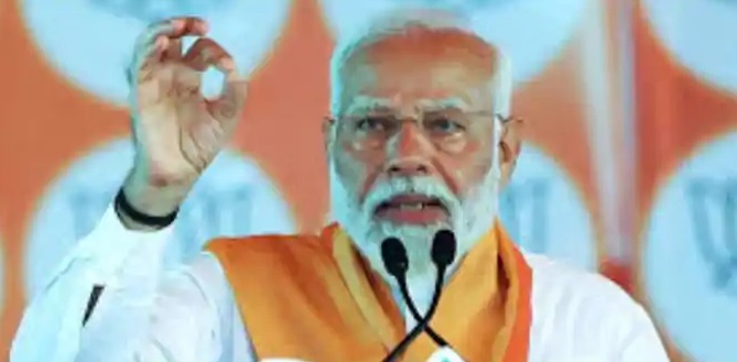 सीतामढ़ी में चुनावी रैली के दौरान पीएम नरेंद्र मोदी ने RJD पर तीखा हमला बोला, कहा—जंगलराज को 65 वोल्ट का झटका लग चुका है, बिहार अब विकास की राह पर है।