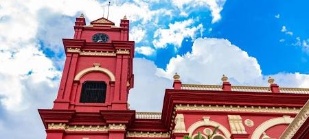 Empty PACS warehouse in Darbhanga where 433 quintals of paddy was falsely shown in stock.