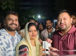 Bihar Election 2025 में राजद प्रत्याशी खेसारी लाल यादव के मुंबई बंगले पर अवैध निर्माण का नोटिस जारी