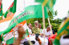 बिहार चुनाव 2025 में कांग्रेस पार्टी की हार पर समीक्षा करते हुए पार्टी प्रवक्ताओं और नेताओं की चर्चा