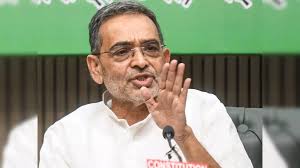 वैशाली में चुनावी सभा के दौरान भाषण देते एनडीए नेता उपेंद्र कुशवाहा।