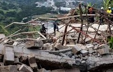 दक्षिण अफ्रीका में निर्माणाधीन अहोबिलम मंदिर ढहने की घटना, मलबे में राहत और बचाव कार्य जारी