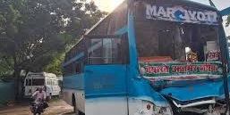 UP Basti bus truck accident Ajmer Sharif pilgrims injured