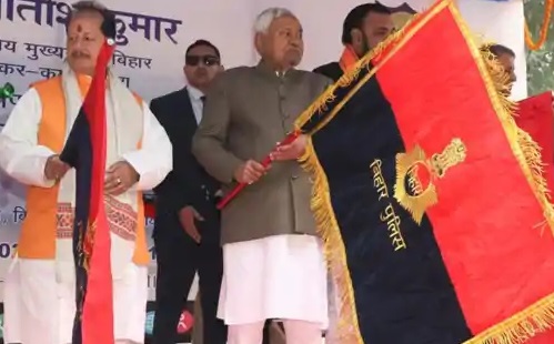 CM Nitish Kumar flags off 34 mobile forensic lab vehicles to strengthen Bihar police investigation system