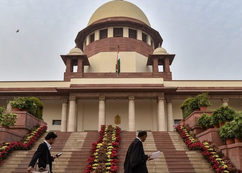 Supreme Court of India building front view – court allows pregnant Bangladeshi woman and child to enter India.