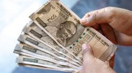 भारतीय रुपया और अमेरिकी डॉलर के बीच विनिमय दर का उतार-चढ़ाव।